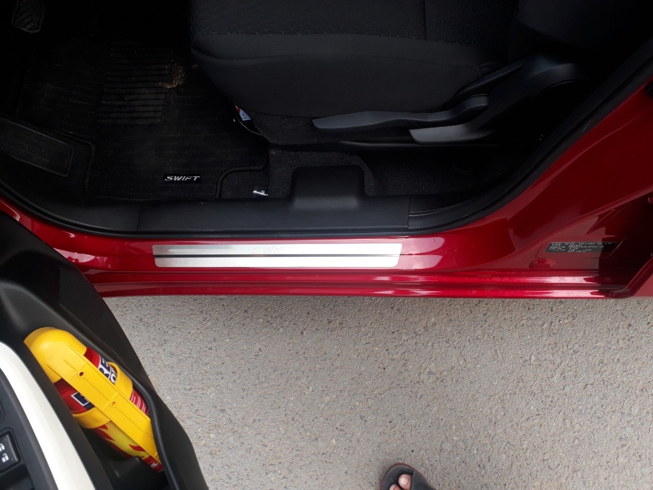 Nẹp thân xe Suzuki Swift Nẹp thân xe Suzuki Swift bảo vệ thân xe