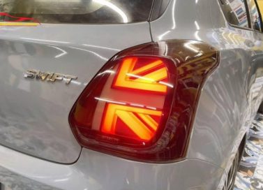 Hình ảnh thực tế độ đèn hậu cờ anh Suzuki Swift tại Thiện Auto