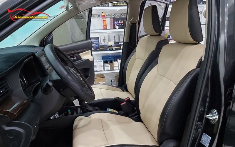 Bọc ghế da Suzuki Ertiga theo màu phù hợp