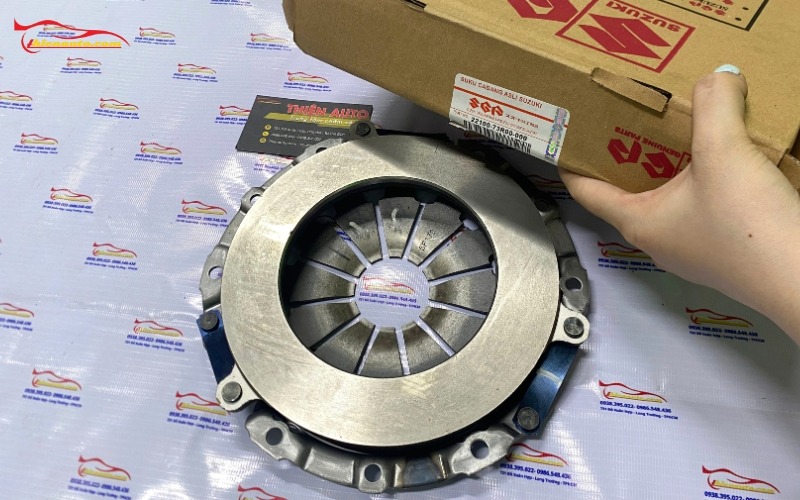 Mâm ép Suzuki Ertiga số sàn 22100-73R00-000