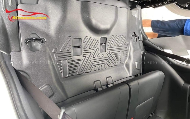 Thảm lót sàn Xpander nhựa đúc liền khối từ nhựa TPE hoặc cao su non, ôm sát toàn bộ bề mặt sàn