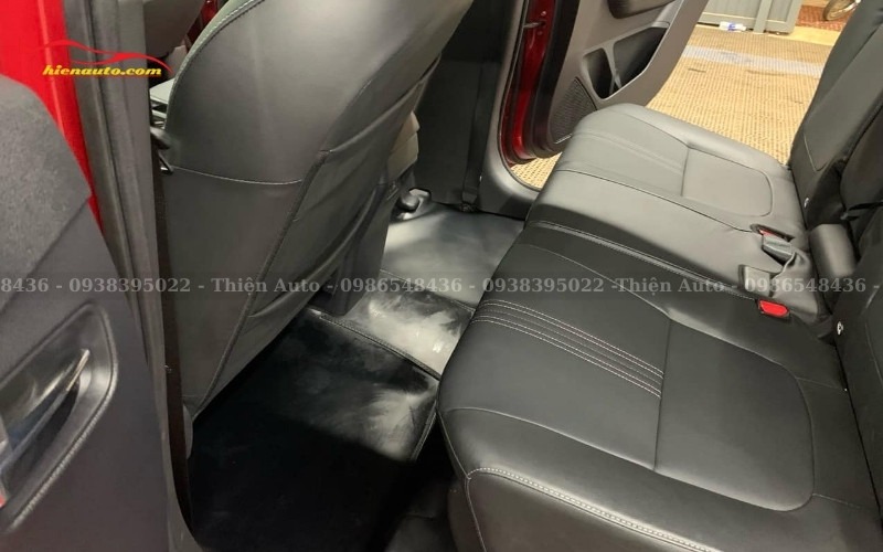 Lót sàn simili Xpander có giá thành hợp lý, dễ vệ sinh lau chùi