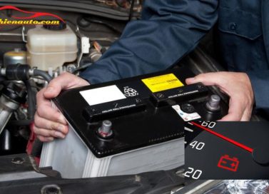Xe ô tô báo lỗi bình ắc quy: Nguyên nhân và cách khắc phục?