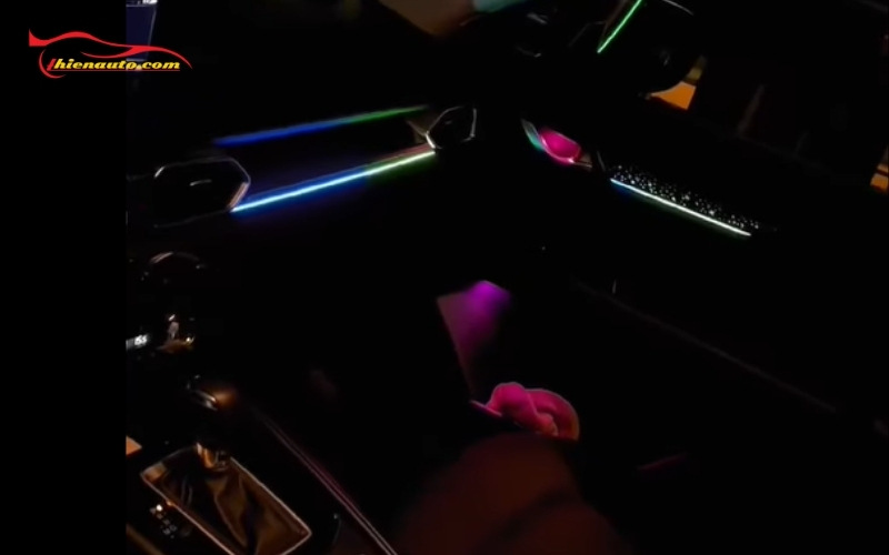 Độ đèn LED nội thất Mazda CX5 tăng thẩm mỹ nội thất xe