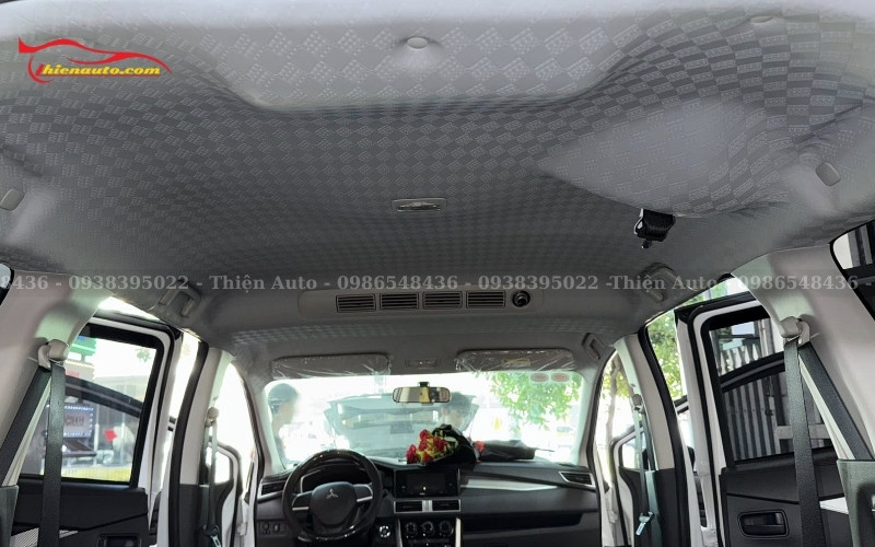 Bọc trần cho Mitsubishi Xpander được đo may và lắp đặt chuẩn form trần zin xe