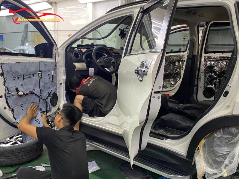 Cách âm chống ồn Xpander tại Thiện Auto sử dụng vật liệu cao cấp và chính hãng