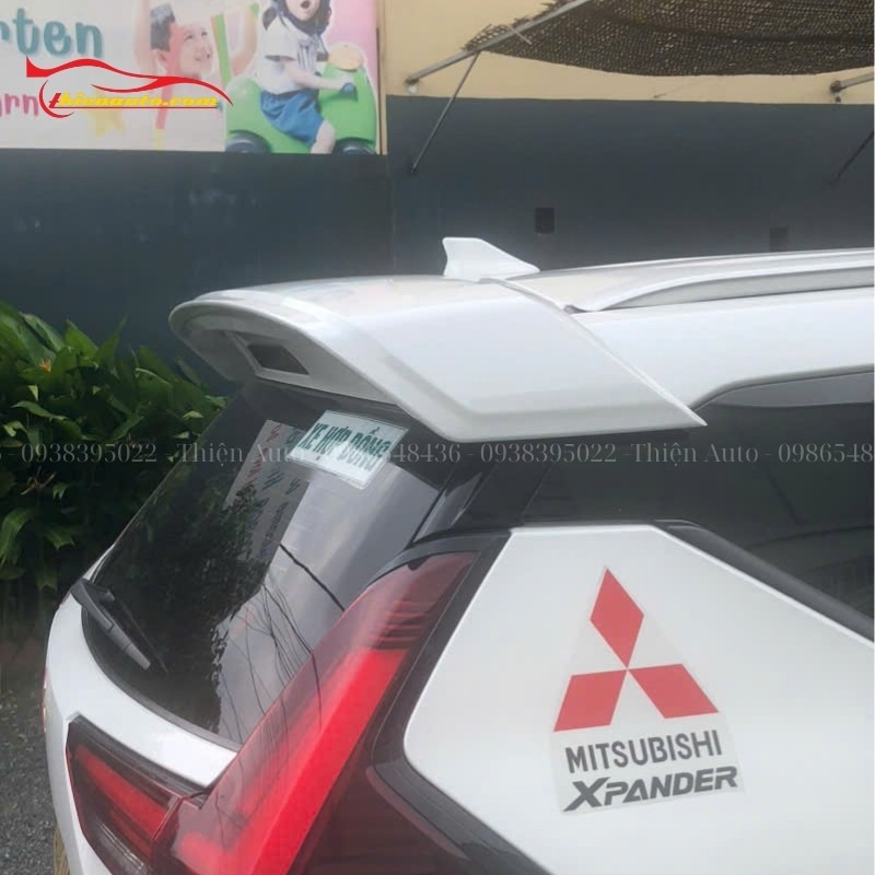 Cánh gió Mitsubishi Xpander lắp đặt tại Thiện Auto đồng bộ màu với xe