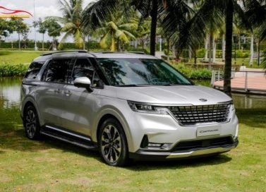 Tài chính trên 500 triệu có nên mua xe Kia Carnival cũ không? 
