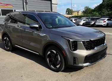 Kia Sorento 2025 khi nào về Việt Nam? Giá bao nhiêu?