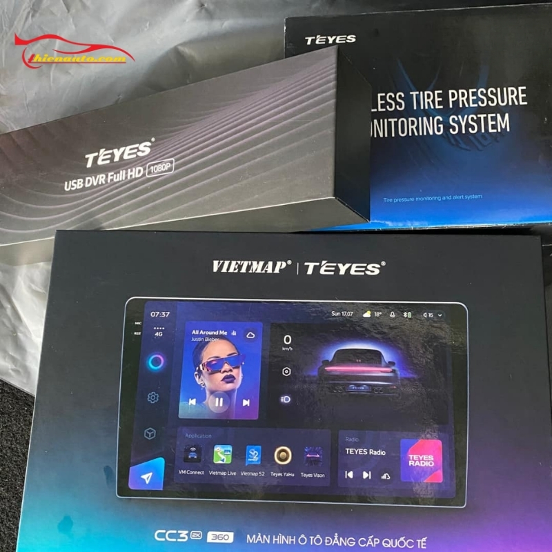 Màn hình liền camera 360 Teyes CC3 2K hiển thị sắc nét với màn 9.5 inch