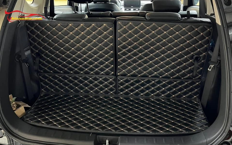 Thảm cốp Mitsubishi Xpander được làm từ nhiều vật liệu cao cấp