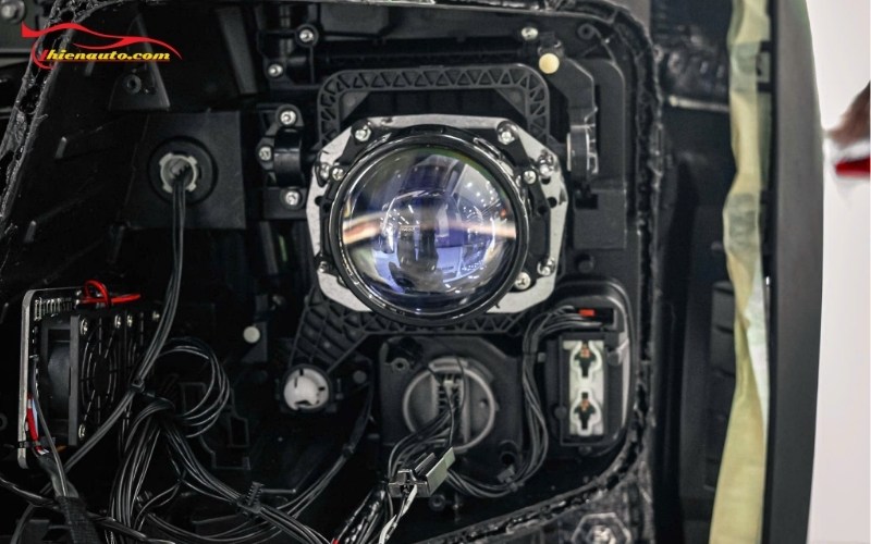 Lắp đèn bi gầm Vinfast VF6 chính hãng, giá tốt tại Thiện Auto