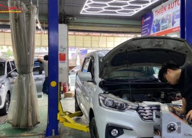 Nên chọn phụ kiện nội thất Hyundai Santafe 2024 nào? 