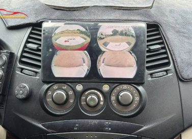 Lắp màn liền cam cho Mitsubishi Grandis bằng SEP 2K 