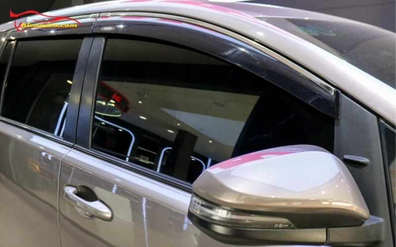 Dán phim cách nhiệt Toyota Innova Dán phim cách nhiệt Toyota Innova ngăn chặn 99% tia UV