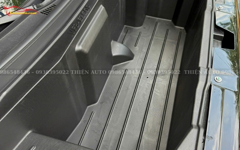 Cốp trước EZCOP VF3 bản mới được phủ vân nhám chống xước