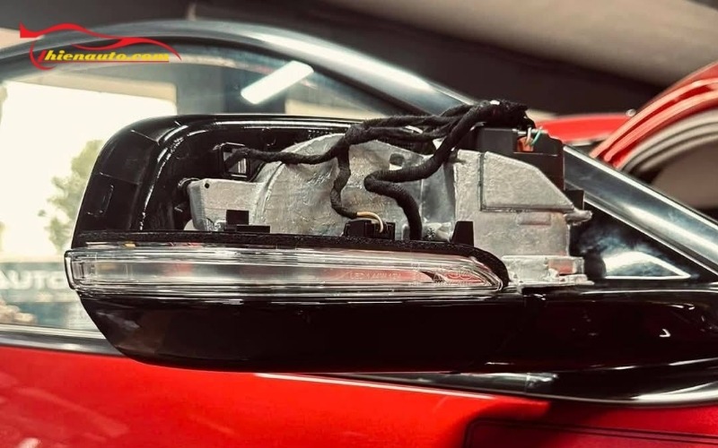 Bộ độ gập gương điện VF6 hoạt động như thế nào?