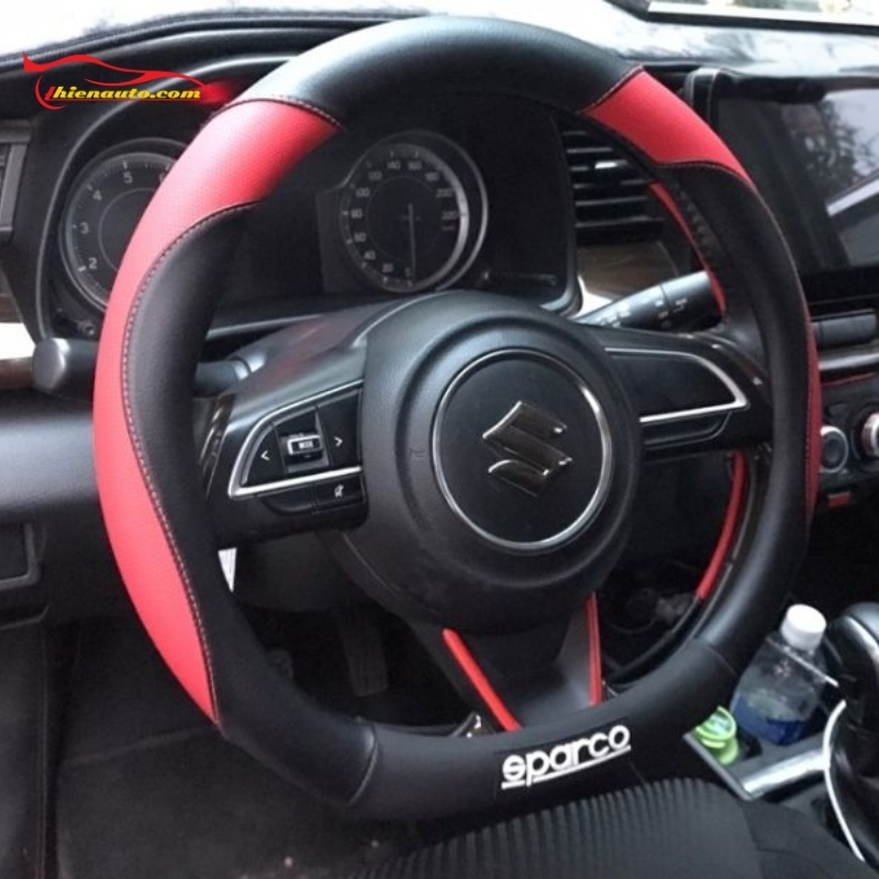 Bọc vô lăng Suzuki Fronx được làm từ nhiều chất liệu bền bỉ và đàn hồi