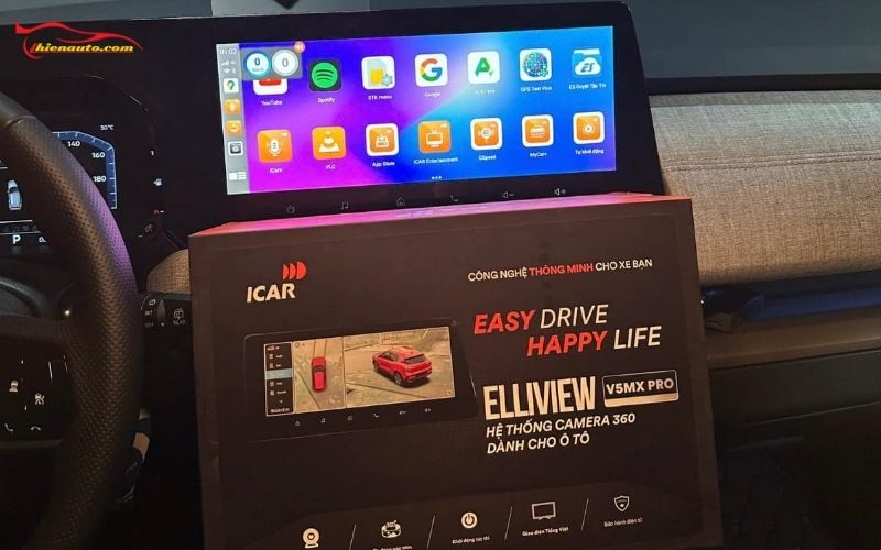 Mitsubishi Xforce lắp camera 360 độ Elliview V5MX hiển thị trên màn zin