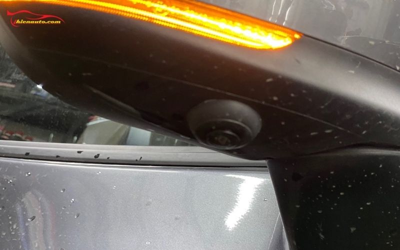 Lắp camera 360 có phải thay màn hình không?