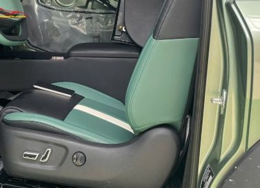 Độ ghế chỉnh điện VinFast Limo Green hiện đại nhất 2025