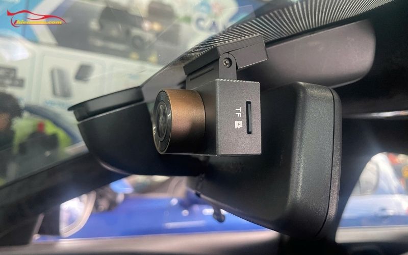 MG5 lắp camera hành trình Ellicam A620