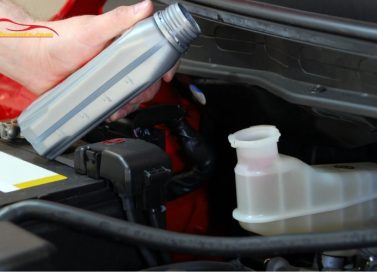 Cách kiểm tra dầu phanh ô tô giúp tiết kiệm chi phí và thời gian