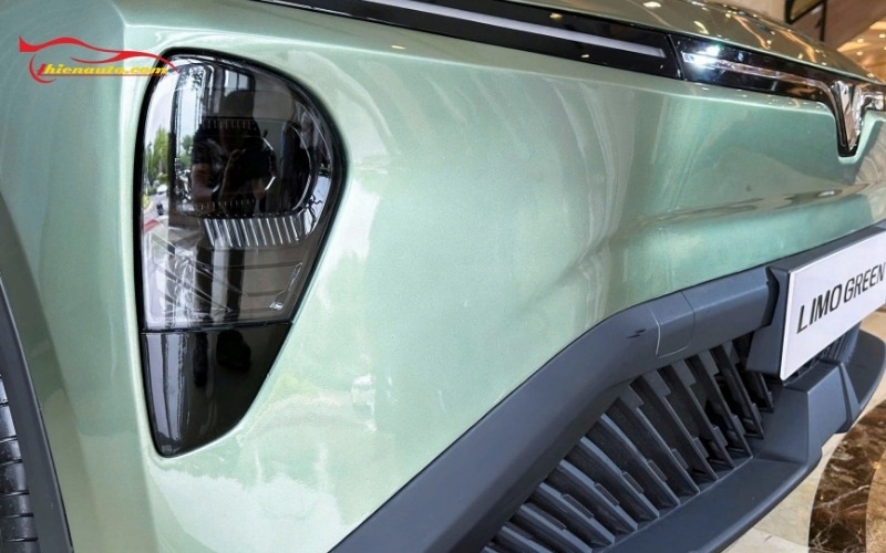 Quy trình độ đèn pha Vinfast Limo Green đúng chuẩn