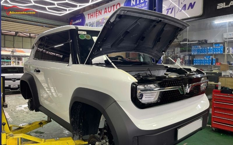 Bộ lò xo và thanh giảm chấn VF3