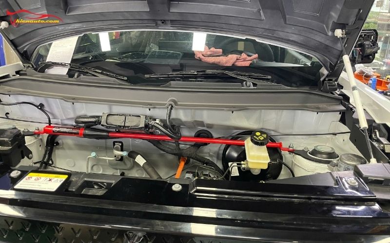 Bộ lò xo và thanh giảm chấn VF3