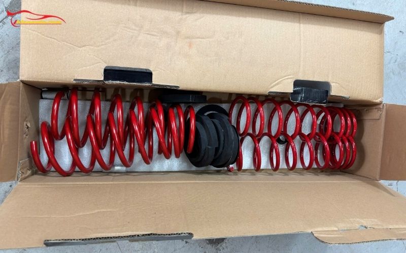 Bộ lò xo và thanh giảm chấn VF3