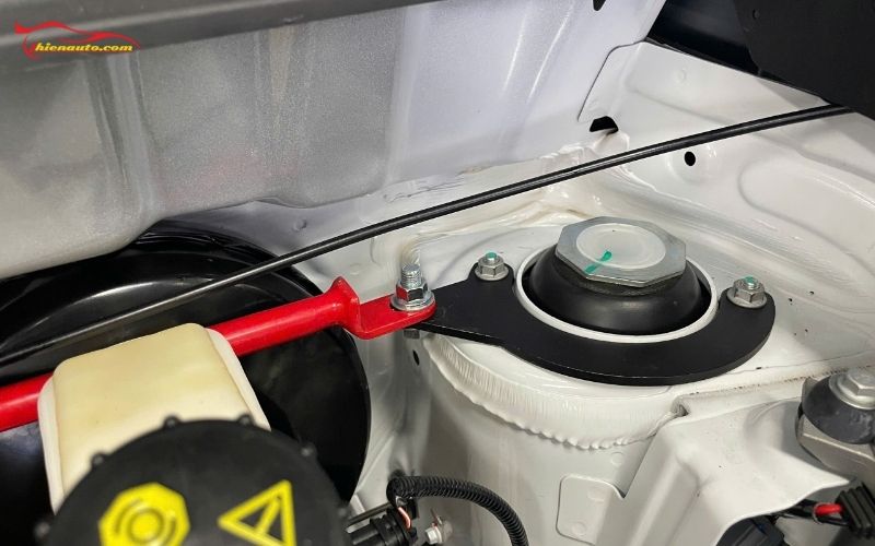 Bộ lò xo và thanh giảm chấn VF3