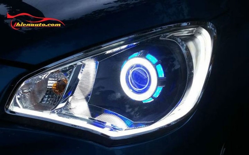 Có nên lắp bóng đèn xenon cho xe ô tô không?
