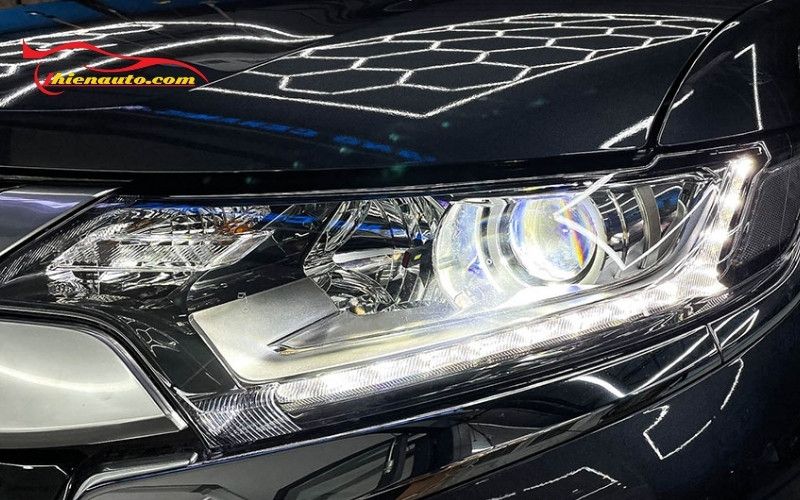 Nguyên lý hoạt động của đèn xenon ô tô