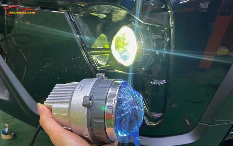 Loại đèn siêu sáng cho ô tô: Đèn bi pha LED