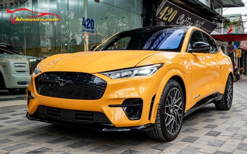 Mustang Mach-E Premium AWD sở hữu ngoại hình thể thao