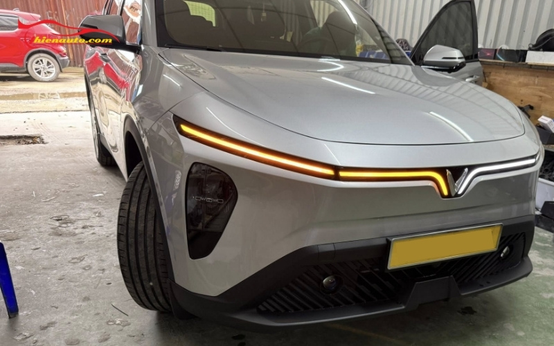 Độ đèn LED cánh chim Vinfast Limo Green tại Thiện Auto an toàn, không ảnh hưởng hệ thống điện