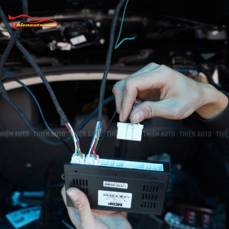 Độ cốp điện Vinfast VF8 giắc cắm zin an toàn 100%