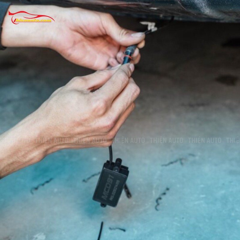 Độ cốp điện VF8  kèm đá cốp siêu nhạy