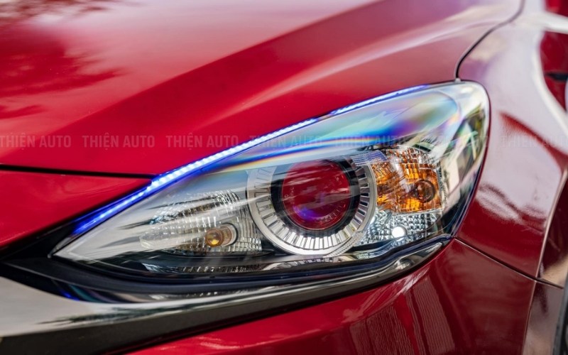 Mẫu độ đèn Mazda 2 hiện đại, mới nhất