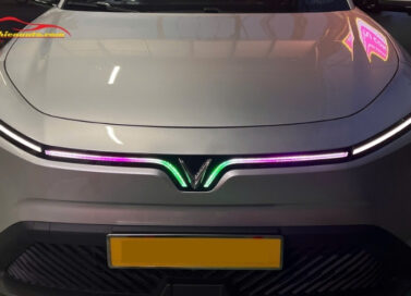 Độ LED cánh chim Limo Green và LED logo làm tăng vẻ đẹp ngoại thất và tạo phong cách cá nhân