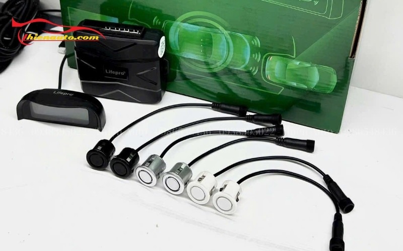 Cảm biến lùi VinFast Nerio Green trang bị siêu âm 4 mắt hoặc 6 mắt tiêu chuẩn