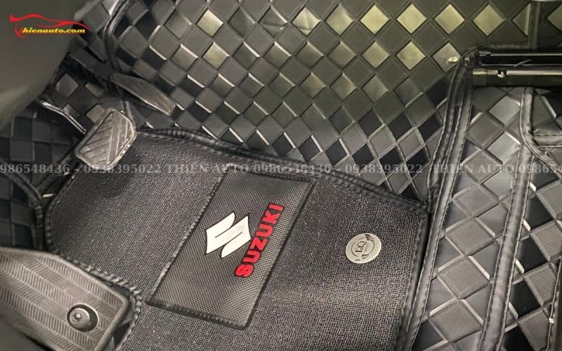 Có nên lắp thảm sàn ô tô không? Câu trả lời là CÓ, cần phải cân nhắc về chất lượng và cách lắp đặt thảm sàn