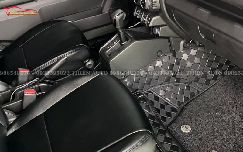 Những nhược điểm và lưu ý khi lắp thảm lót sàn ô tô 