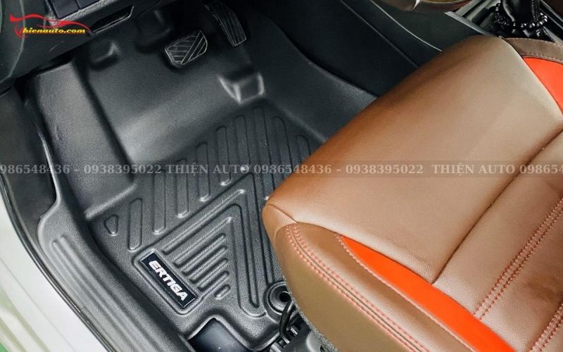 Có nên lắp thảm sàn ô tô không: Thảm lót sàn đúc nhựa cứng theo khung