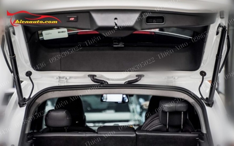 Cốp điện VinFast VF6 giúp cửa cốp đóng/mở êm ái, không gây tiếng ồn