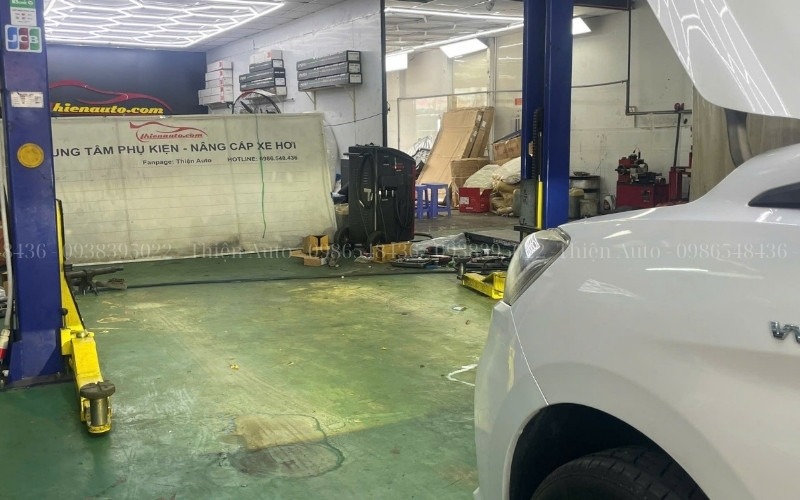 Nâng cấp đèn bi gầm Mitsubishi Xander chiếu xa với nhiệt màu vàng