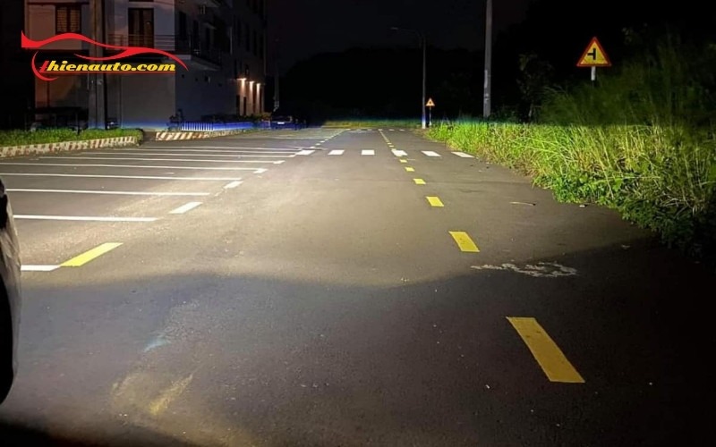 Quy trình độ đèn bi LED VinFast Nerio Green chuẩn gara
