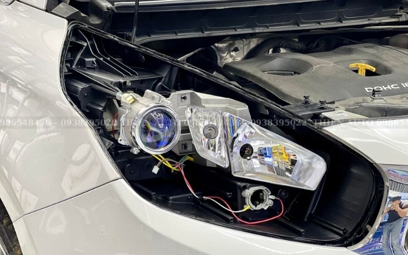 Các phương pháp độ đèn Kia Rondo phổ biến hiện nay 