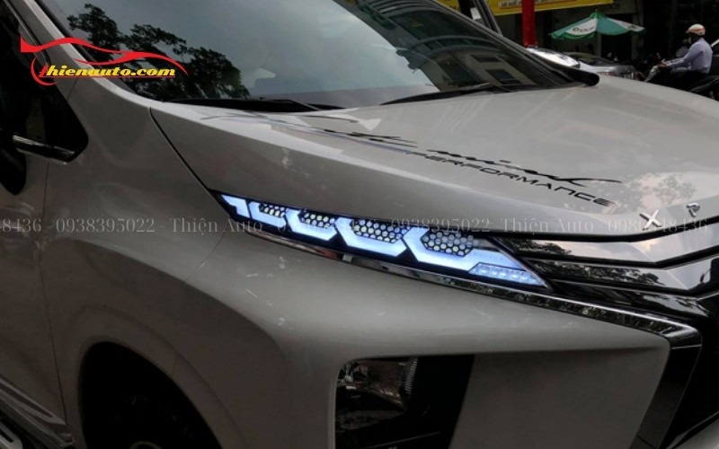 Giá độ LED mí Xpander tham khảo từ 4.500.000 đồng bao gồm công lắp đặt